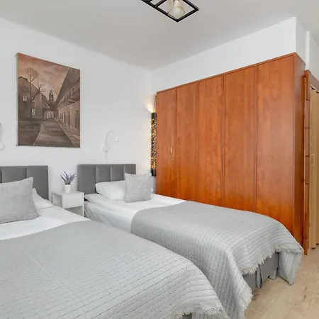 Comfortable Apartment With Balcony In Krakow By Rent Like Home Екстер'єр фото